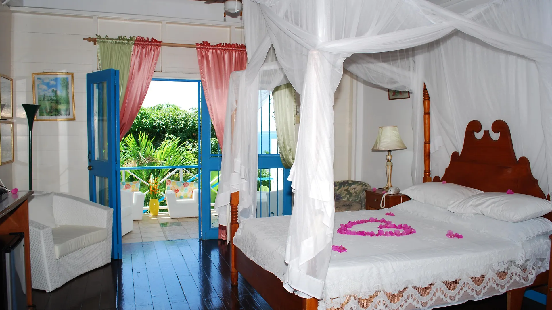 Half Moon Blue Hotel Scarborough 3*,  Trinidad And Tobago