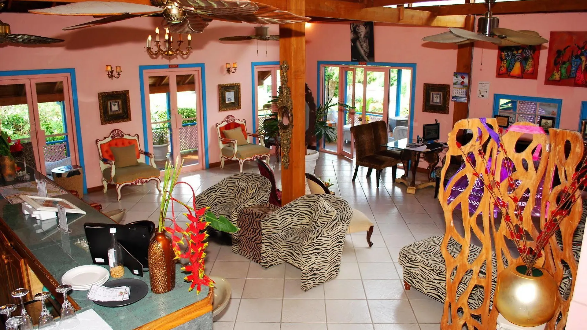 ***  Half Moon Blue Hotel Scarborough Trinidad And Tobago