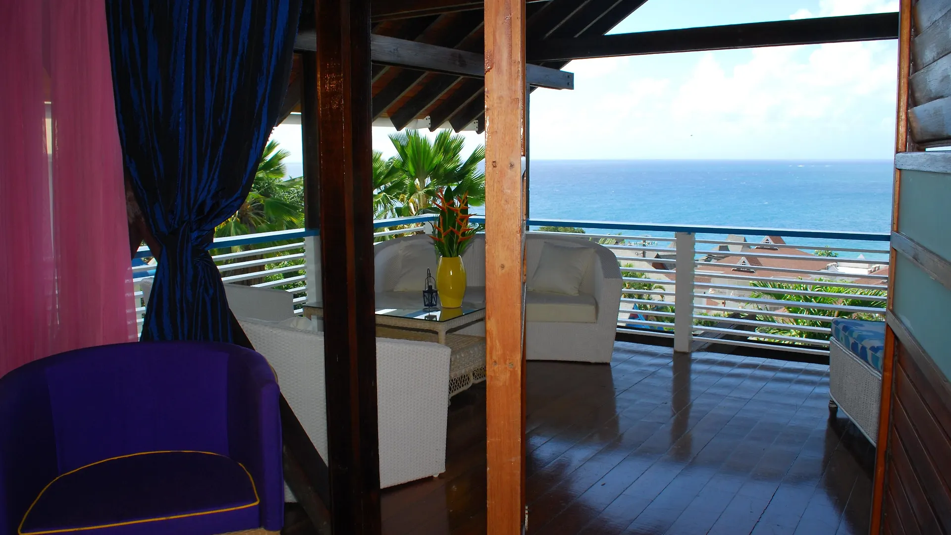 ***  סקרבורו Half Moon Blue Hotel טרינידד וטובגו